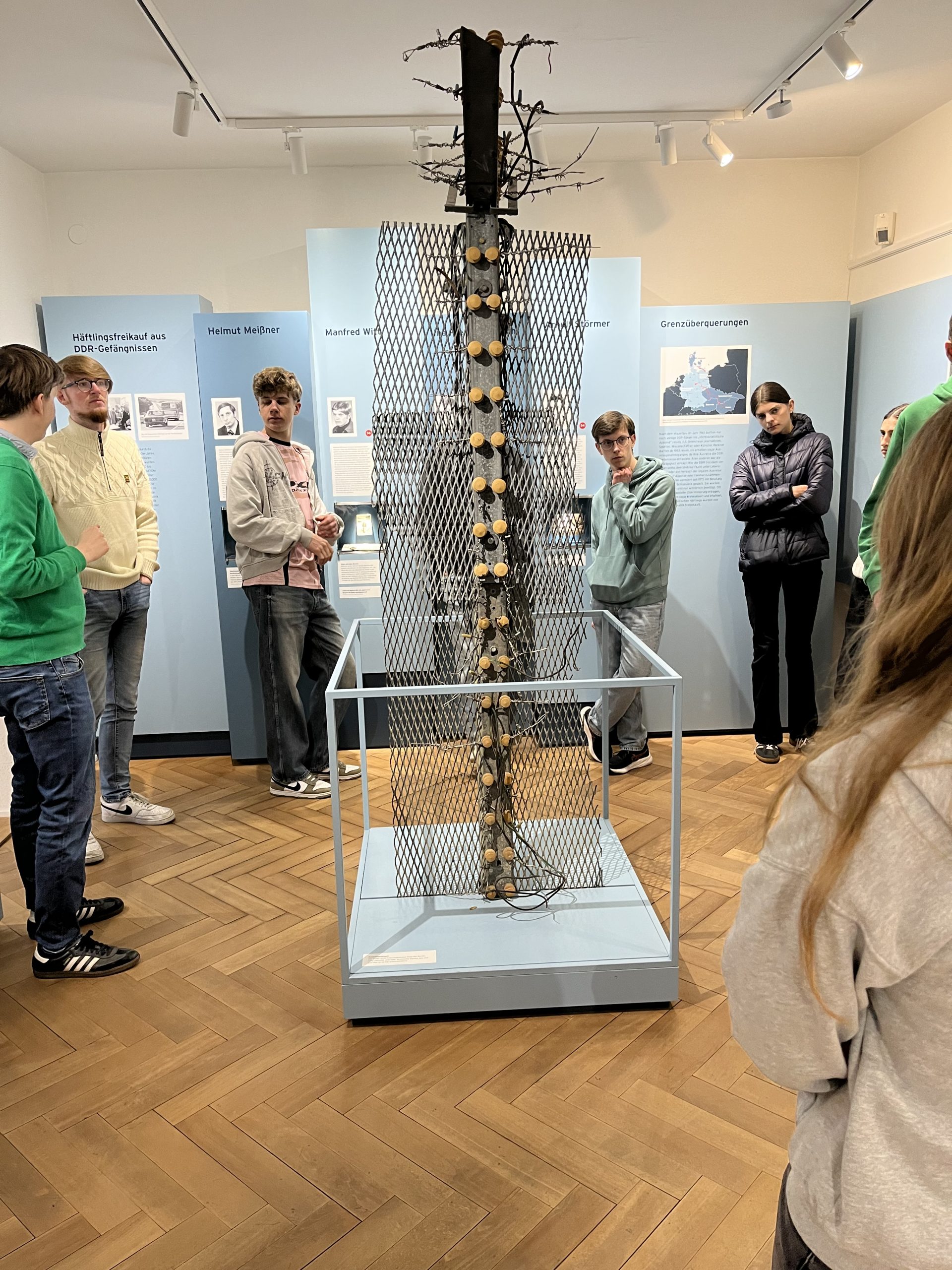 Geschichts-LK der Kursstufe 2 besucht das DDR-Museum Pforzheim